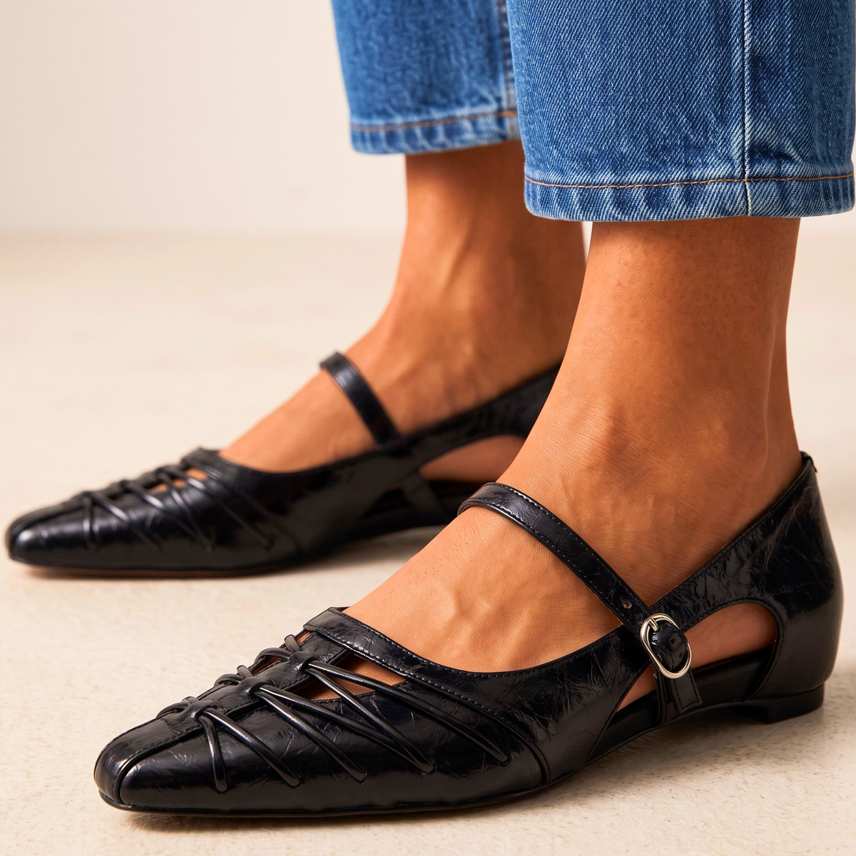 Evelyn Genuine Leather Pointed Flats