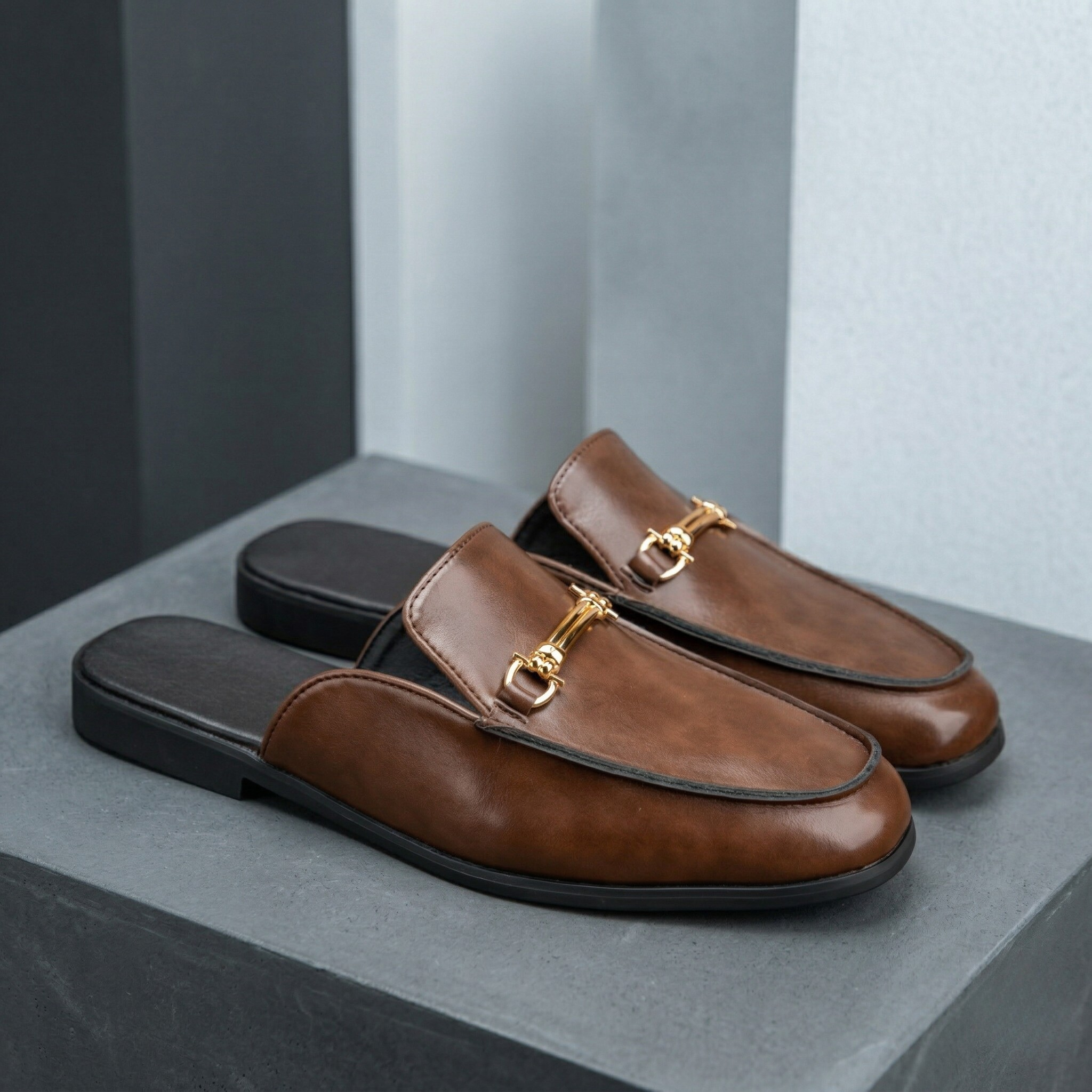 Matteo Classic Leather Mules
